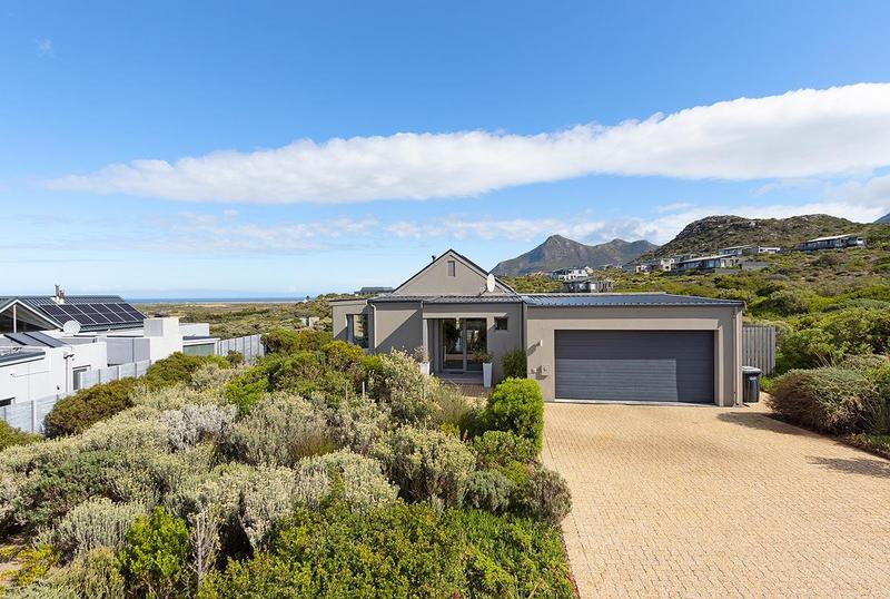 To Let 5 Bedroom Property for Rent in Chapman